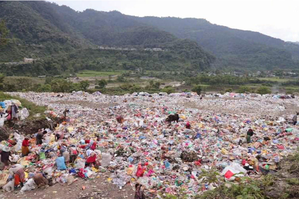 सिसडोलमा फोहोरको गन्ध मापन गरेर फर्कियो वैज्ञानिक टोली