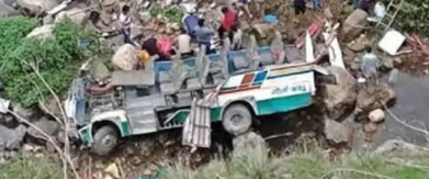 भारतको उत्तराखण्डमा बस दुर्घटना, २५ जनाको मृत्यु