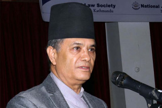किन अलपत्र पारिँदै छ महाअभियोग ?