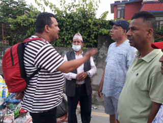 फोहोर व्यवस्थापनमा जुटे जनप्रतिनिधि, काठमाडौं ३१ मा वडाध्यक्ष ढकाल र सांसद दुलाल निरिक्षणमा 
