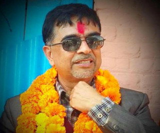 राजीनामा दिँदै बागमती प्रदेशका मुख्यमन्त्री पाण्डे 