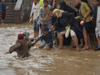 यमनमा भारी वर्षाका कारण कम्तीमा ८ जनाको मृत्यु