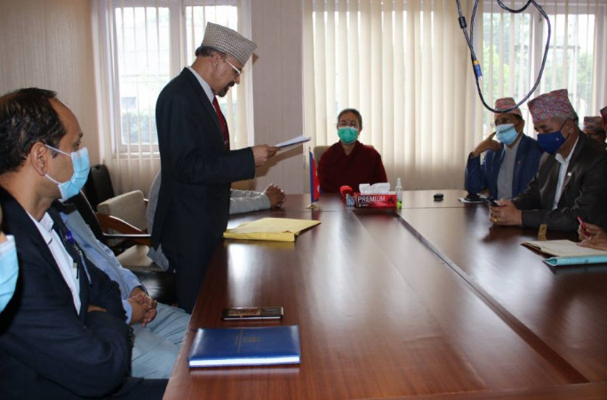 सहकारीहरूलाई जिम्मेवार बनाउनु आवश्यक छ : मन्त्री श्रेष्ठ