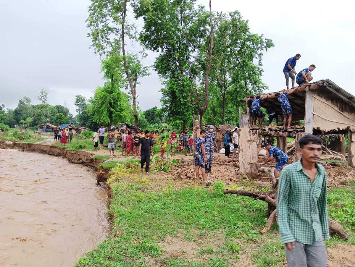 नदी तटीय क्षेत्रमा बाढीको त्रासः न लाग्छ निद्रा, न भोक