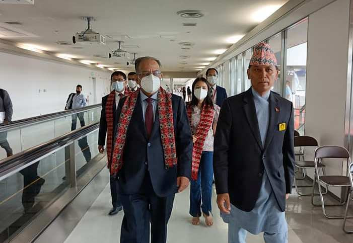 पार्टीको कार्यक्रममा भागलिन जापान पुगे प्रचण्ड