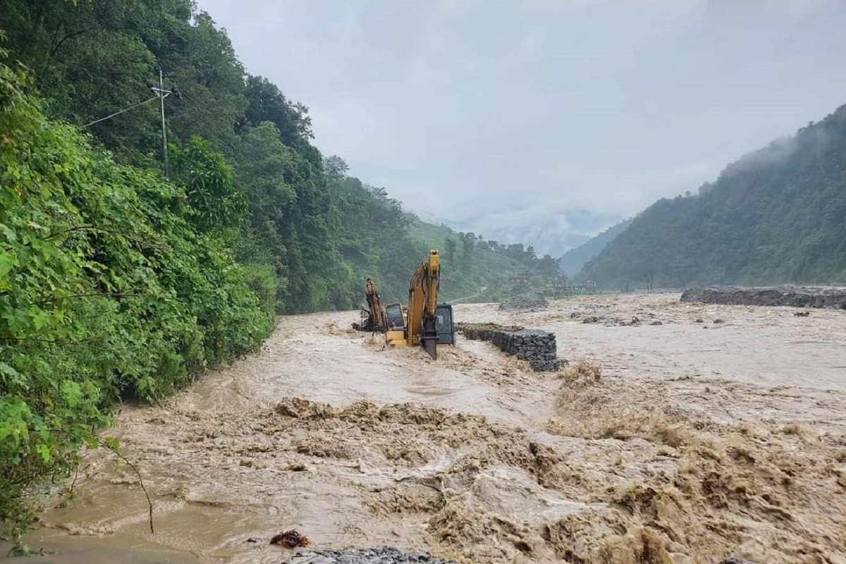 मेलम्ची तटीय क्षेत्र जोखिममा, सतर्कता अपनाउन आग्रह