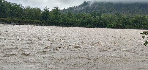 महाकाली नदीमा बगेर दुई किशोरी बेपत्ता