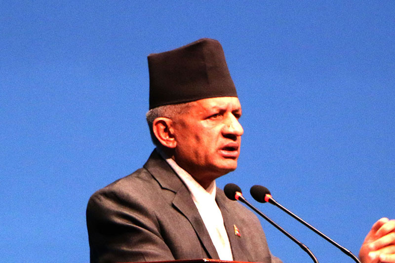 संसदमा ज्ञवालीको प्रश्न : प्रधानमन्त्री र गृहमन्त्रीले आफ्नो विद्यार्थी संगठनलाई गुण्डागर्दी गर्न लगाएको हो ? 