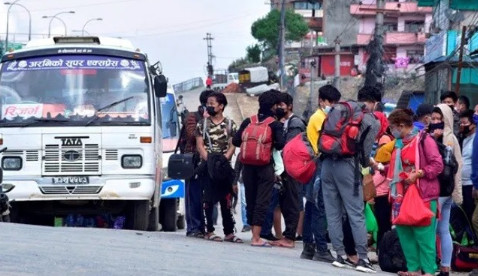उपत्यका छाड्ने बढ्दै, कुन दिन कति बाहिरिए ?