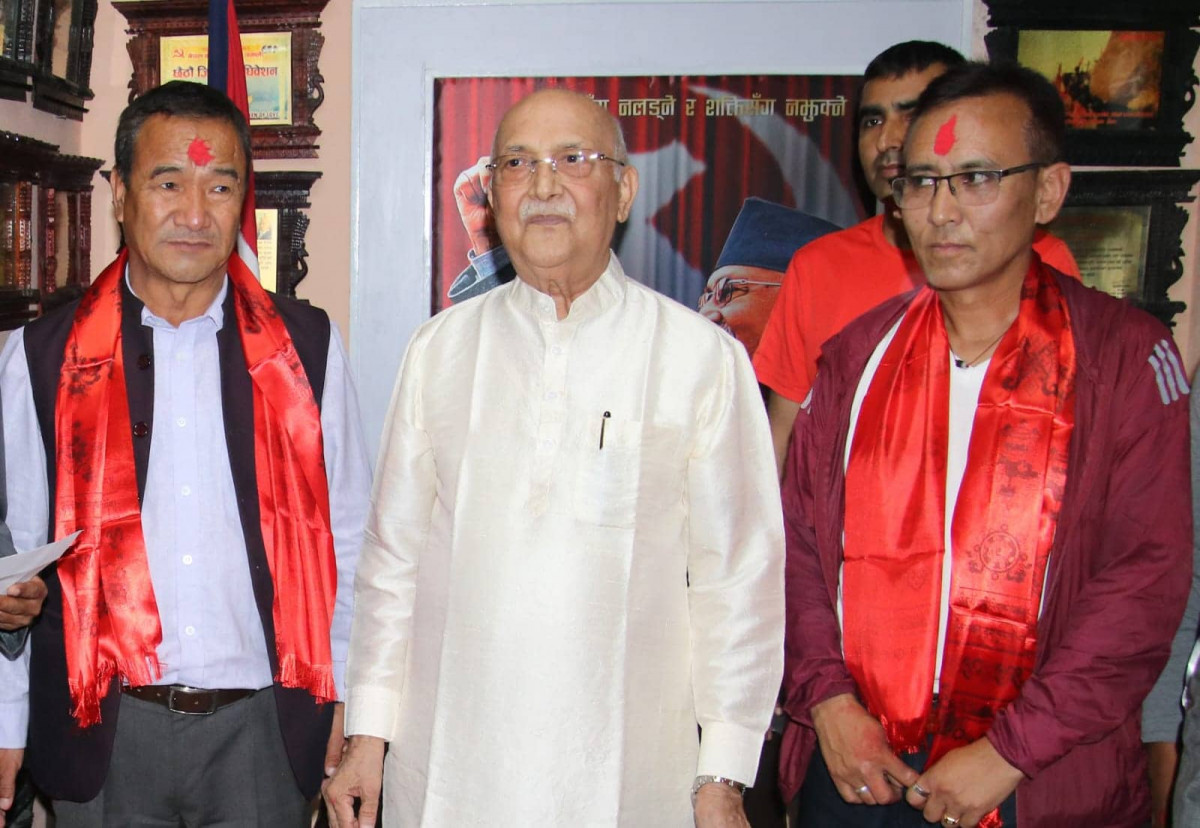 माओवादी नेता छक्कबहादुर लामा एमाले प्रवेश