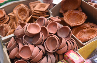 भक्तपुरमा तयार हुँदैछ तिहारको पाला