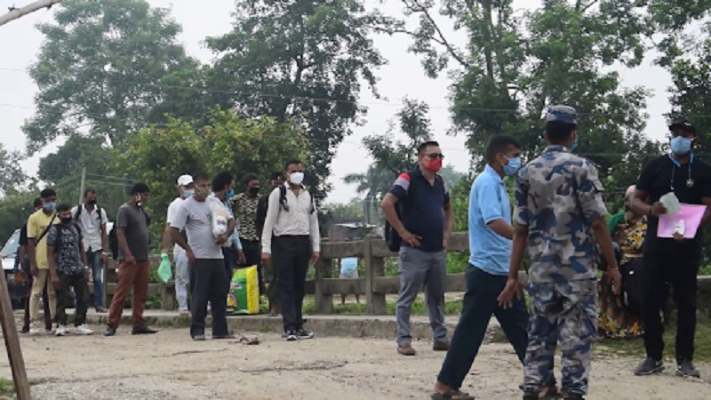 भारतबाट फर्किनेमा कोरोना, सीमा क्षेत्रमा जोखिम बढ्यो