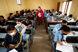 कक्षा १२ को परीक्षा आजदेखि, चार लाख ६७ हजार विद्यार्थीले परीक्षा दिँदै