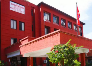 कोरोना सङ्क्रमित बढेपछि तयारी अवस्थामा रहन अस्पताललाई निर्देशन