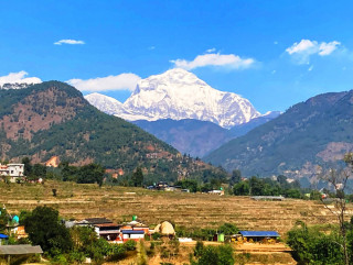 आठ जना पर्वतारोही धौलागिरिको चुचुरोमा