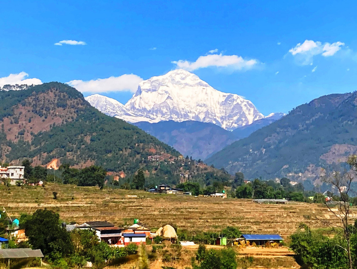 आठ जना पर्वतारोही धौलागिरिको चुचुरोमा