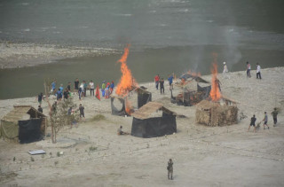 विपद् नमूना अभ्यास हेर्दै भक्कानिए बोटे समुदाय