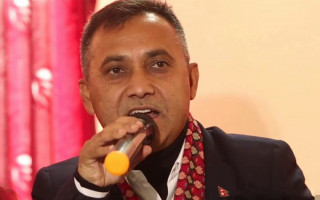 आफ्नो अभिव्यक्तिको हेक्का नराख्नु प्रधानमन्त्रीको गल्ती : शर्मा
