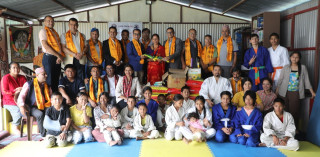 श्रृजनशीलका जुडो खेलाडी र आश्रितलाई सहयोग