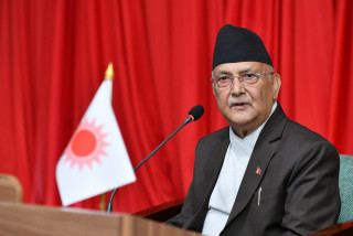 जनप्रतिनिधि शालिन हुनुपर्छ : अध्यक्ष ओली