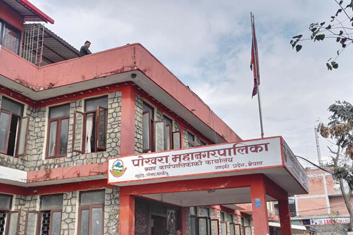 किसानको उत्पादनलाई बजारीकरण गर्दै पोखरा महानगर : कृषि एम्बुलेन्स सञ्चालनमा