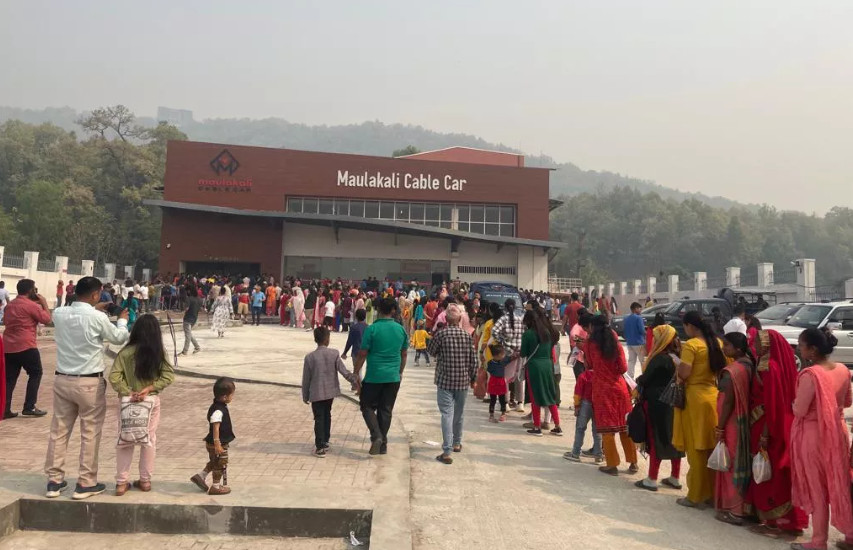 केवलकार सञ्चालनपछि मौलाकालिकामा बढे भक्तजन