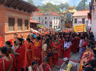 तीज पर्वको परम्परा जोगाउनै गाह्रो