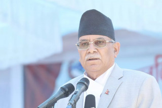 प्रधानमन्त्री दाहाल मानसरोवर जाँदै 