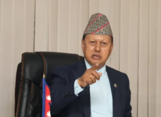 स्वास्थ्य बीमा प्रभावकारी तुल्याउन मन्त्री बस्नेतको निर्देशन