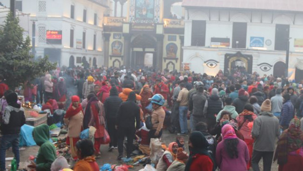 दिवङ्गत पितृको सद्गतिको कामना गर्दै शिवालयमा शतबीज छरियो