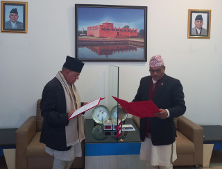 राष्ट्रिय वाणिज्य बैंकका अध्यक्ष दिलीपकुमार ढुङ्गानाद्वारा शपथ ग्रहण