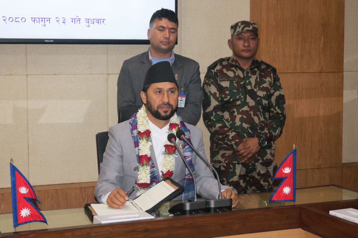 हडपिएका सरकारी जग्गा फिर्ता ल्याउन गृहमन्त्रीको निर्देशन