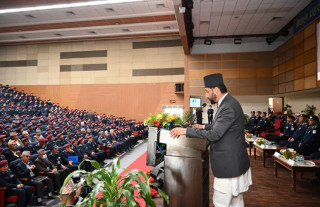घटनाको प्रतिवादी आदेशले होइन प्रमाणले बनाउनुस्: गृहमन्त्री लामिछाने