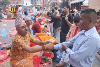 आज जनैपूर्णिमा, रक्षाबन्धन धारण गरेर मनाइँदै