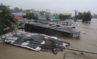 काठमाडौं उपत्यकाका सबैजसो खोला तथा नदी किनारका बस्तीमा बाढीको वितण्डा