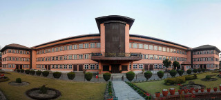 पूर्वविशिष्टहरूले विदेशमा उपचार गर्दा सरकारबाट खर्च नपाउने