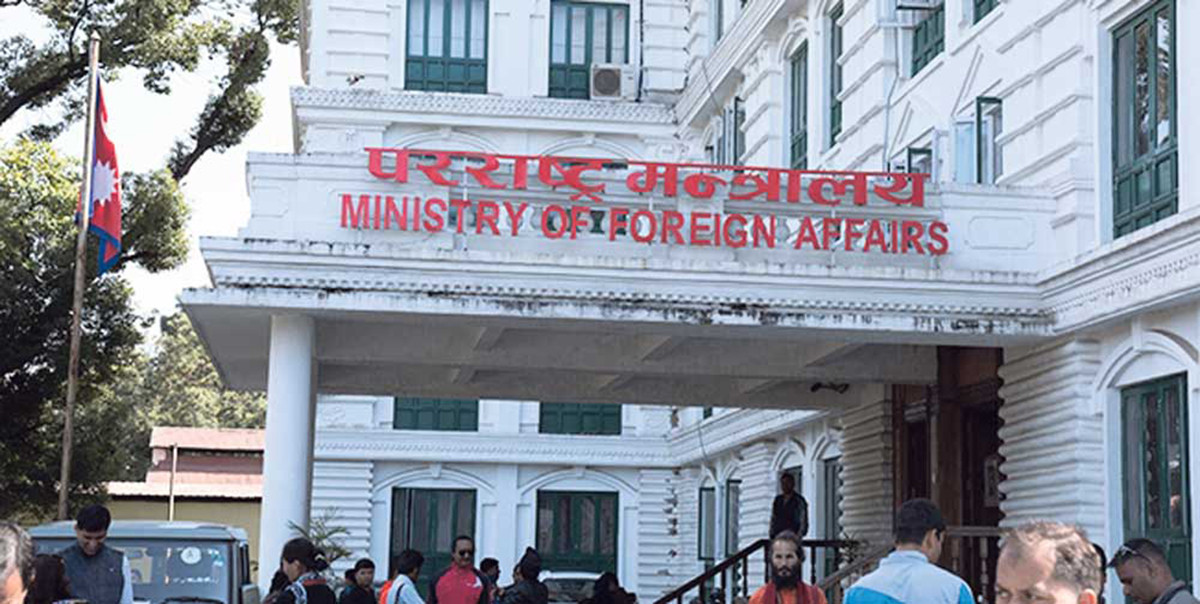 युएई, कतार लगायत खाडी क्षेत्रमा रहेका नेपालीलाई विवरण भर्न आग्रह