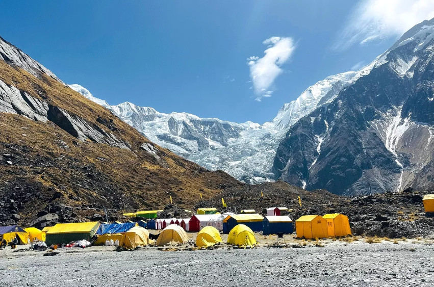 अन्नपूर्ण आधार शिविरमा पुग्न थाले आरोही