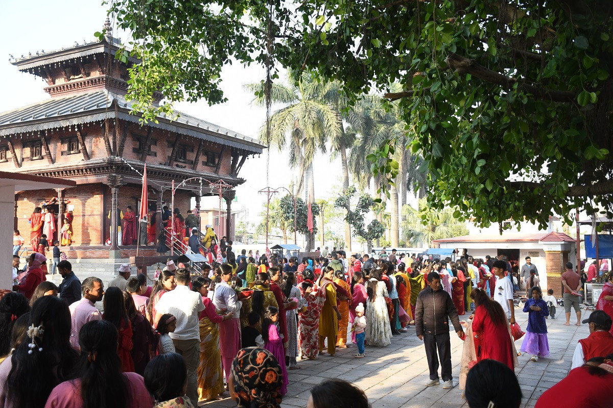 चैते दसैँ: देशभरका शक्तिपीठमा भक्तजनको बिहानैदेखि भीड