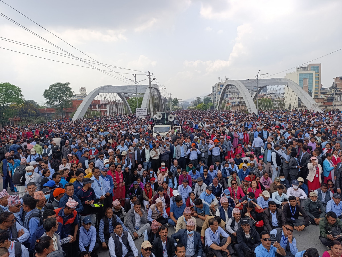 शिक्षकको प्रदर्शनले सामुदायिक विद्यालयको भर्ना अभियान प्रभावित