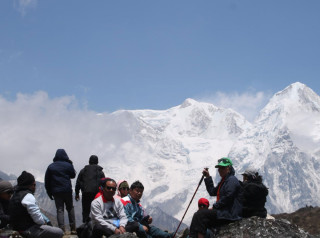 साहसिक यात्राका लागि कञ्चनजंघा हिमाल, पर्यटकको रोजाइमा