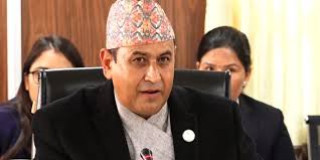कुलिङ पिरियडमा विवादित बनेका खतिवडालाई सुनुवाइ समितिमा लगिँदै