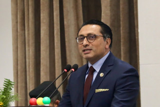 उपसभापतिमा स्वर्णिम वाग्ले निर्विरोध